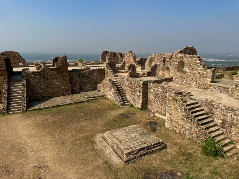 Chittorgarh Fort Ruins: Historic ruins of Chittorgarh Fort, showcasing ancient Rajput architecture and heritage.