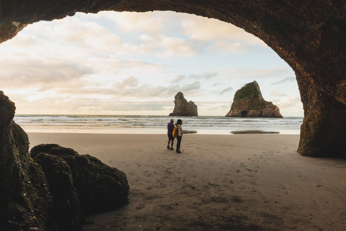 New Zealand Travel Guide cover